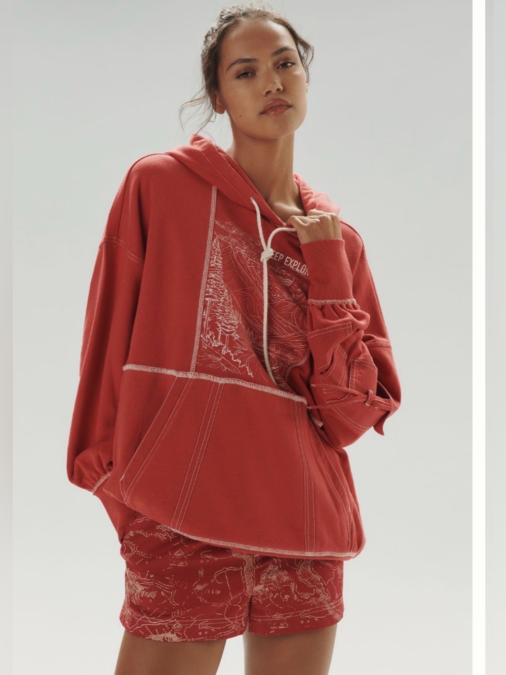 Daily Practice Base Weight Graphic Hooded Sweatshirt NWOT Small